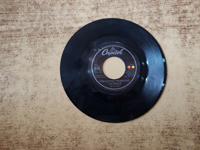 1970s MINT-EXC Wings Listen To What The Man Said/LOVE IN SONG 4091 45