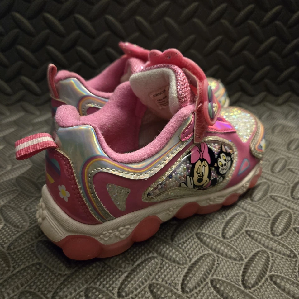 Tênis infantil Disney Minnie Mouse tamanho 10 – Sapatos rosa glitter – desgaste leve - Imagem 2 de 4