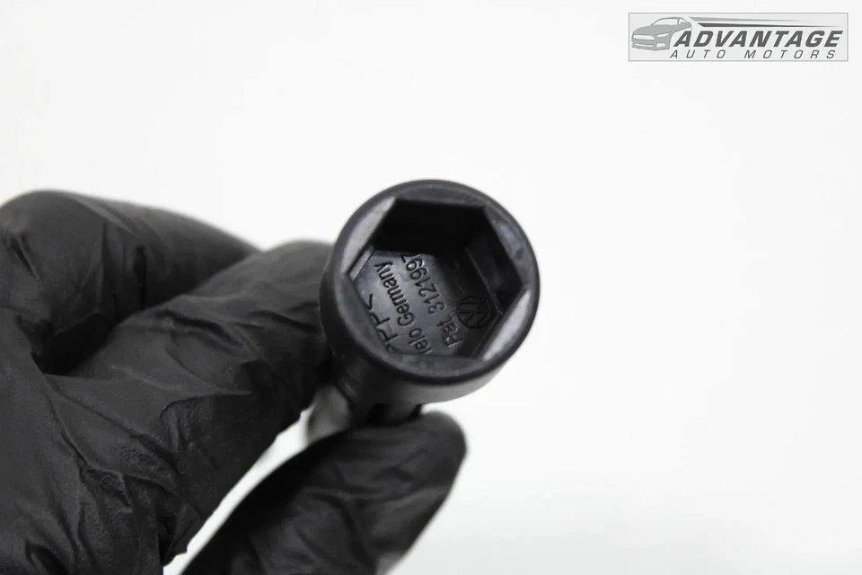 2015-2018 AUDI Q3 QUATTRO EMERGENCY TOW EYE SCREWDRIVER WHEEL TOOL SET OEM - Image 4 of 4