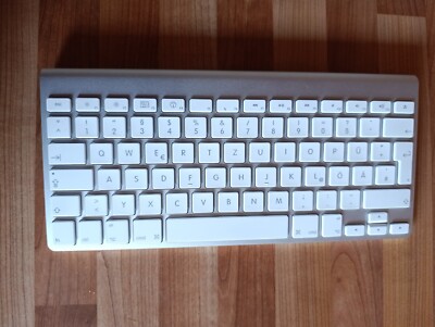 Apple Bluetooth-Tastatur, QWERTZ, funktioniert auch mit Windows