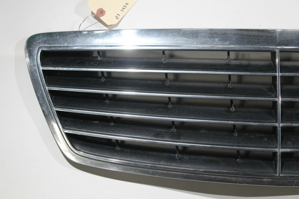 MERCEDES-BENZ S430 2003-2006 MONTAJE PARRILLA DELANTERA K9584 Foto 2 de 4