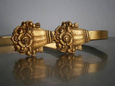 PAIRE D'EMBRASSES DE rideaux en bronze (ou en laiton?). Epoque Napoléon