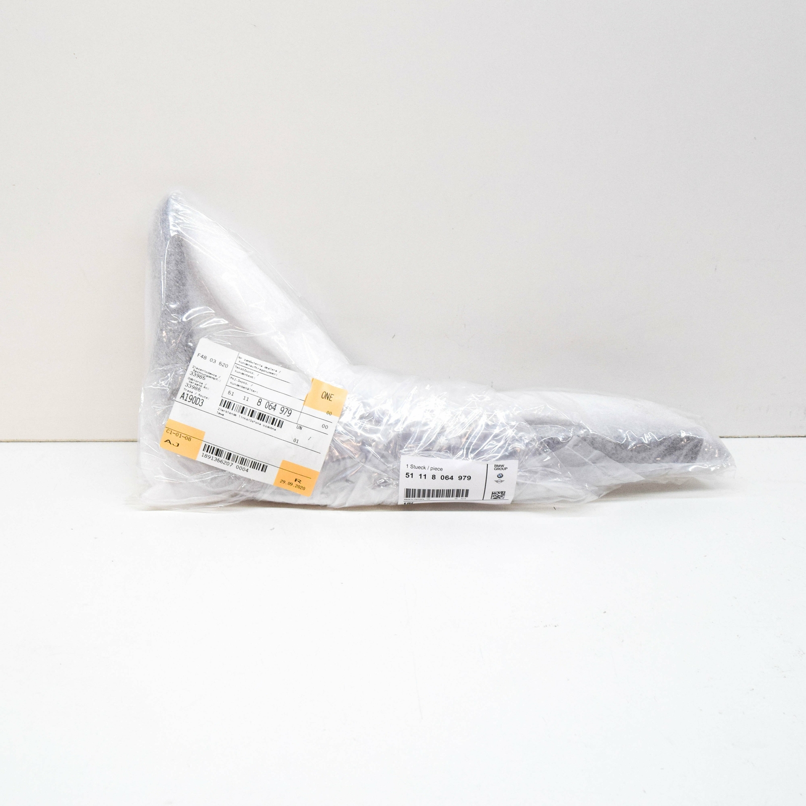 BMW 5 G30 M Front Bumper Left Side Finisher 51118064979 8064979 