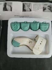 Portable MINI Massager Powerful Vibrating Female Full Body Neck Massage Wand 