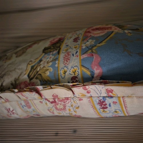 Pierre Deux Blue & Red Avignonet Bordure French Pleated Pillow Lumbar 22"X 11" - Picture 3 of 13