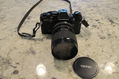 Olympus OM -10 35mm film camera w/ 39~80mm Zoon Lens