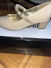 Nine West Pretty Girls Beige Shining Dress Heels Shoes 1 Shimmer Easy Strap