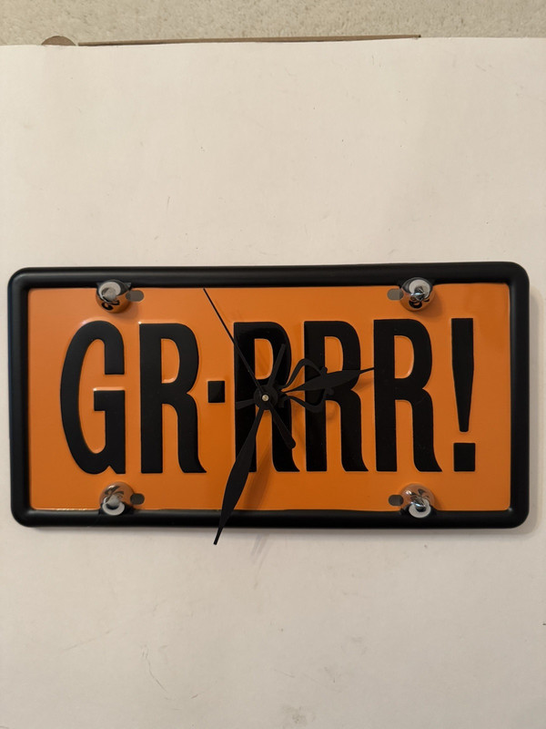  VTG Pontiac GR-RRR! License Plate Clock Battery Operated Takes One AA Battery.