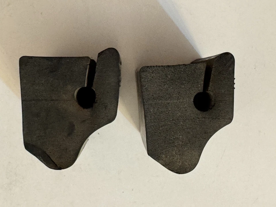 1968 Pontiac, Lemans, Tempest, GTO Rear Bumper, Rubber Impact Bumpers 2pc Foto 3 de 4