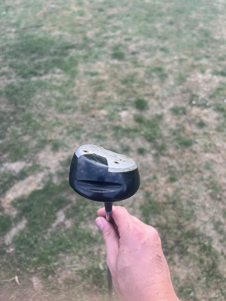 Ben Hogan  5 wood with Ben Hogan regular shaft Persimmon - Image 3 of 4