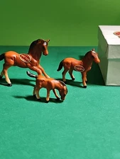 Vintage Bone China Miniature Set Of 3  Horses Artmark With Box C