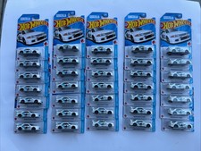 Hot Wheels Nissan Skyline Gt-r R32 Lot Of 35 Godzilla White Hot Wheels Nissan Skyline Gt-r R32 Lot Of 35 Godzilla White