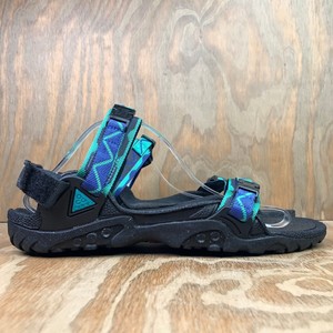 nike sandals deschutz
