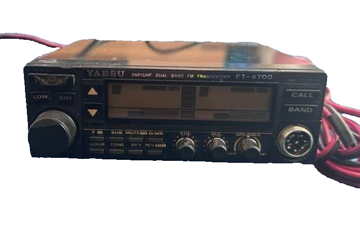 YAESU FT-4700