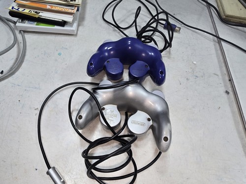 Nintendo GameCube (2)- EXACT DEFECTIVE DONOR (T1) Controller-Random Issues-PARTS