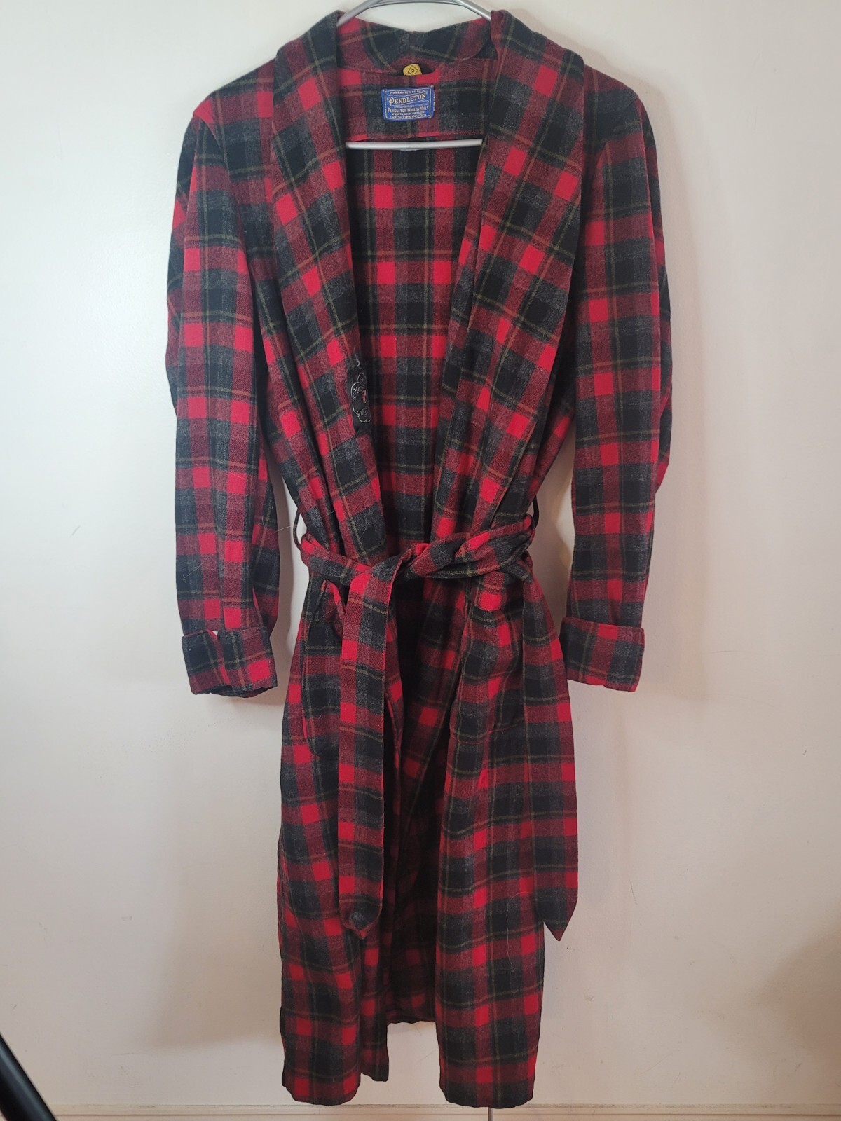 vintage Pendleton 100 Wool Housecoat Robe Red Black Plaid Belted Mens