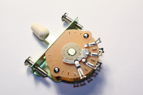 NEW - Tritan 5-Way Pickup Switch For Fender Strat with Cream Tip - Picture 2 of 3