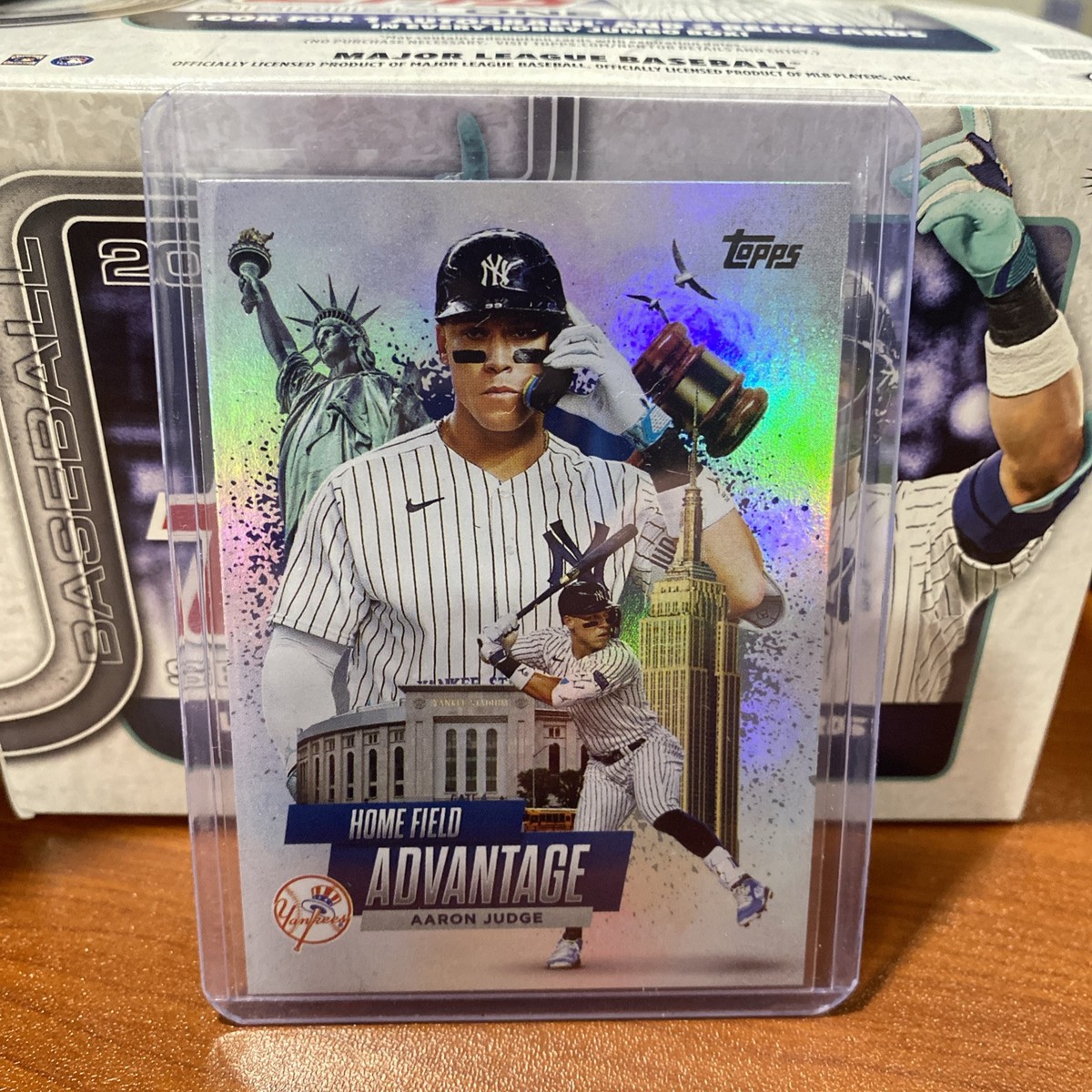 topps アーロン・ノラ 直書きサイン 1of1 2025年最新】アーロン・ノラの人気アイテム - メルカリ