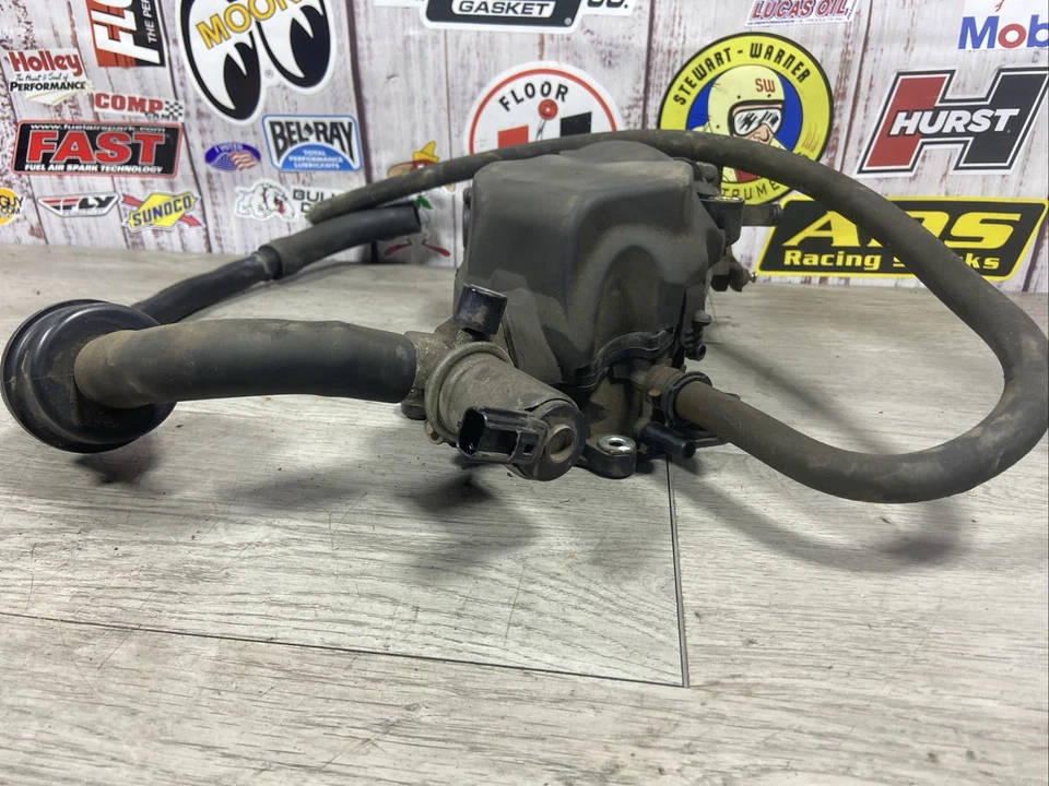 YL3E-9A589-AB 1997 a 2003 Ford F150 5,4 L 2 V carrocería del acelerador conjunto de codo Foto 4 de 4