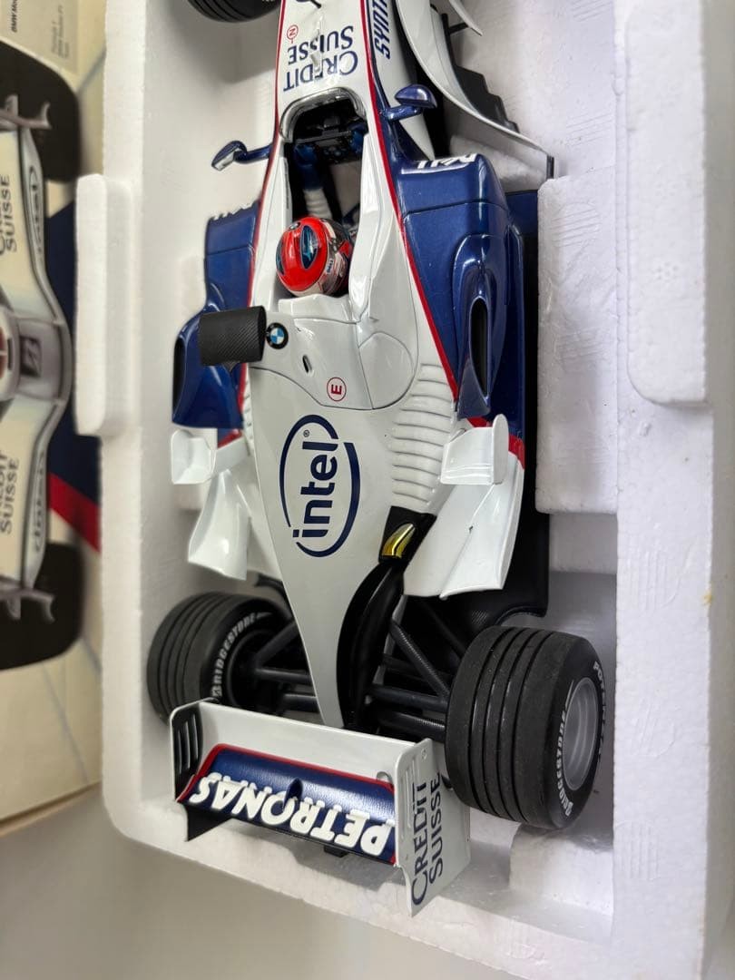 BMW Sauber F1.07 1/18 Robert Kubica Launch Version 2007 Model Car