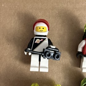 Lego 6704 Space Minifigure Pack Complete Set Vintage Supplemental