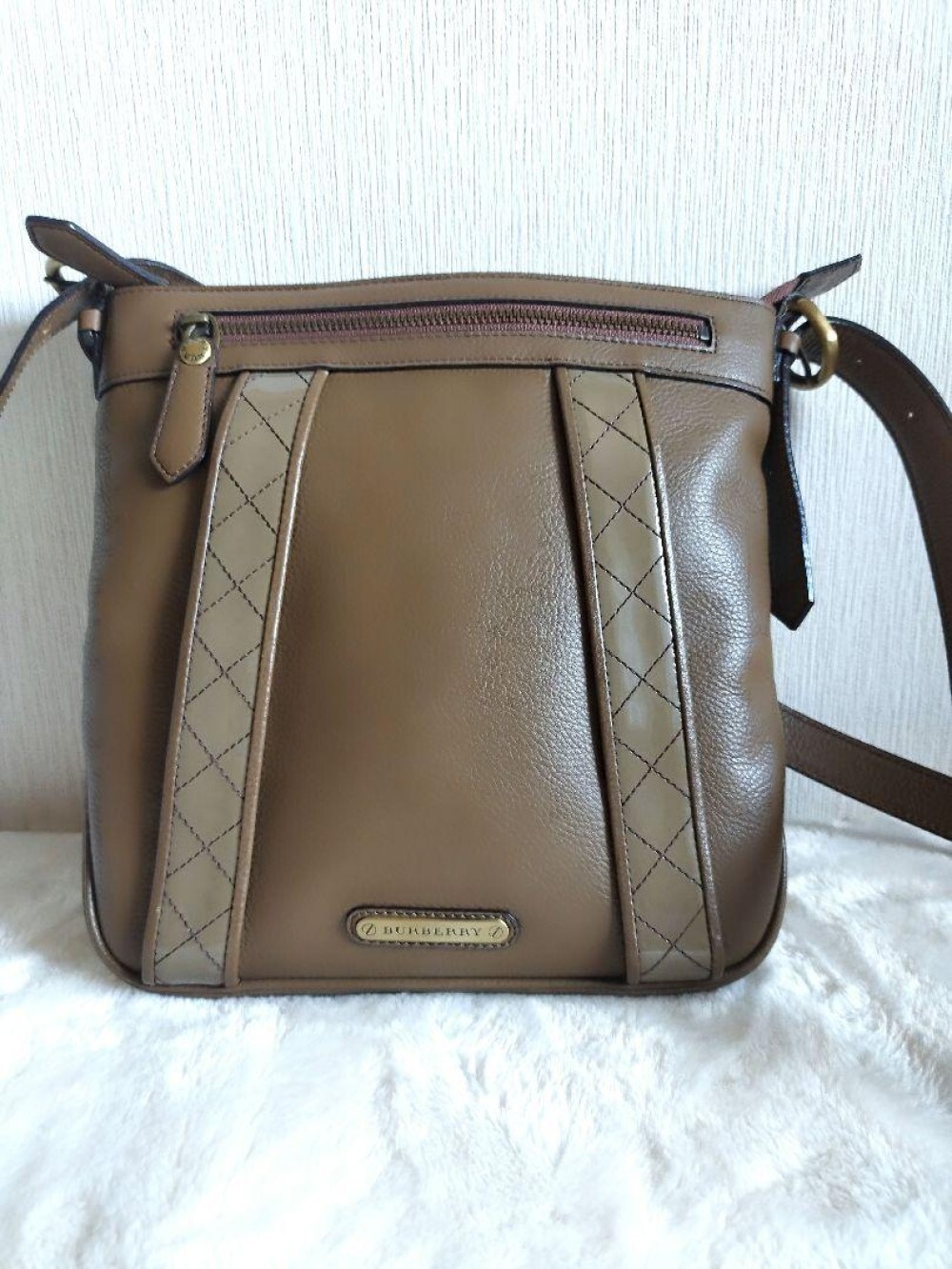 Burberry Shoulder Bag Nova Check Leather Brown Authentic F09241374