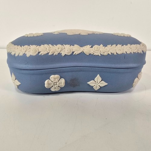 Portagioie con coperchio in ceramica a forma di cuore blu bambino diaspro Wedgewood vintage - Foto 5 di 11