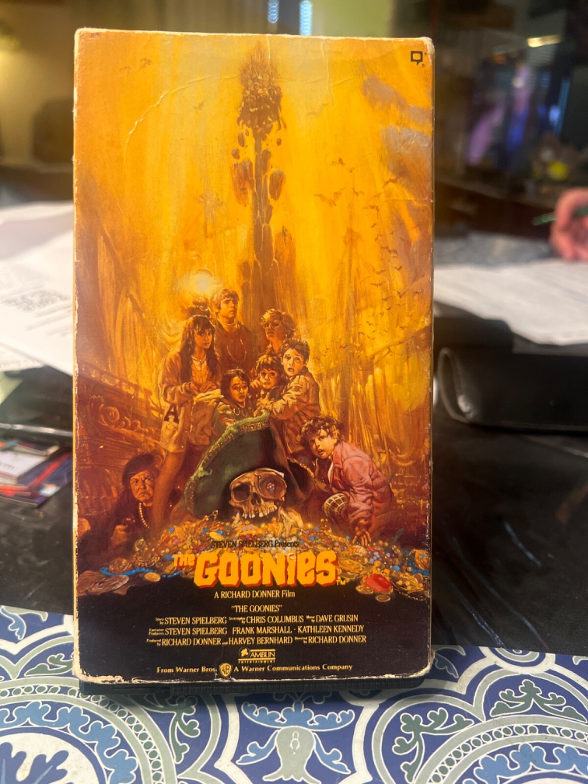 THE GOONIES vhs ** 1986 Steven Spielberg, Richard Donner, Sean Austin