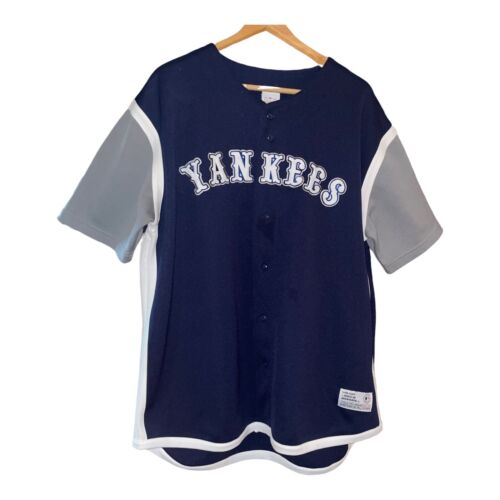 New York Yankees XL Size 46/48 Jersey Shirt Genuine Merchandise by True Fan - Picture 2 of 6
