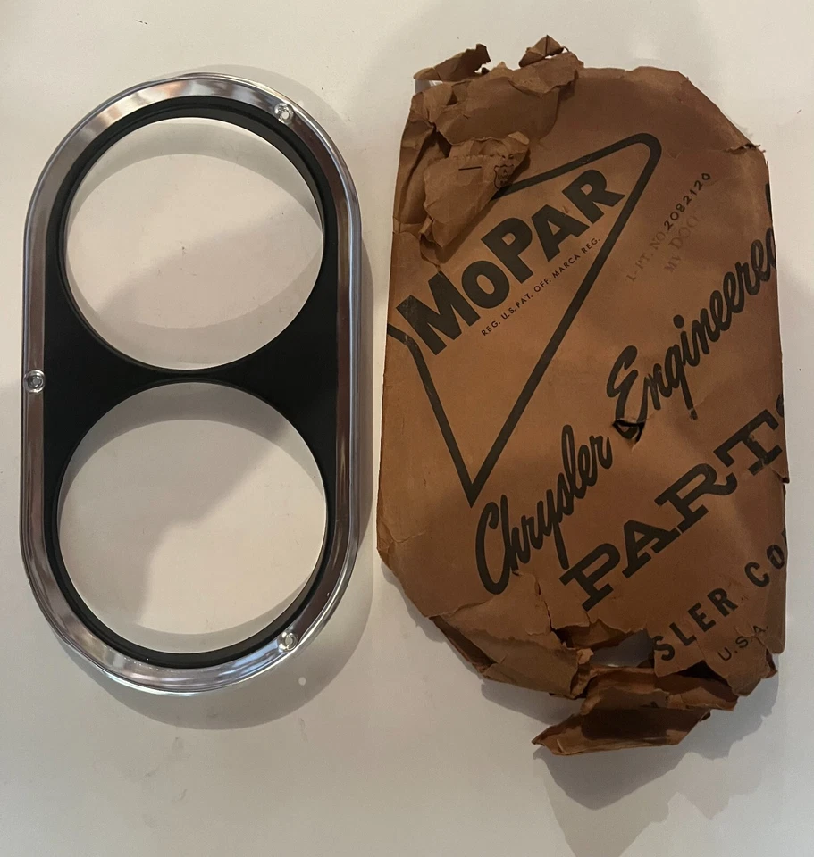 Molduras de farol antigas novas 1960-62 modelos Plymouth Valiant #2082120&2082121 - Imagem 3 de 3