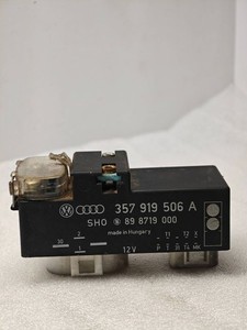 Volkswagen PASSAT B3 1992 Benzin Relais Kühlerlüfter 357919506A RWL24672