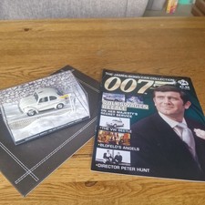 GE FABBRI JAMES BOND CAR COLLECTION NO. 74 VW BEETLE & MAGAZINE