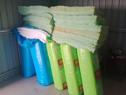 Ceiling Insulation (Fibreglass and Polyester) - Picture 2 of 6