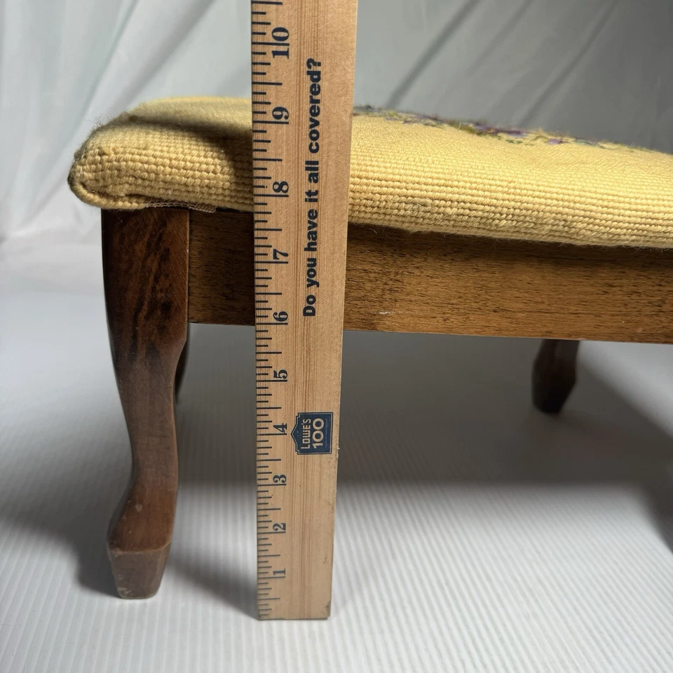 "Antiguo reposapiés bordado con costura de reliquia diseño floral 9"" X 9"" X 14""" Foto 4 de 4