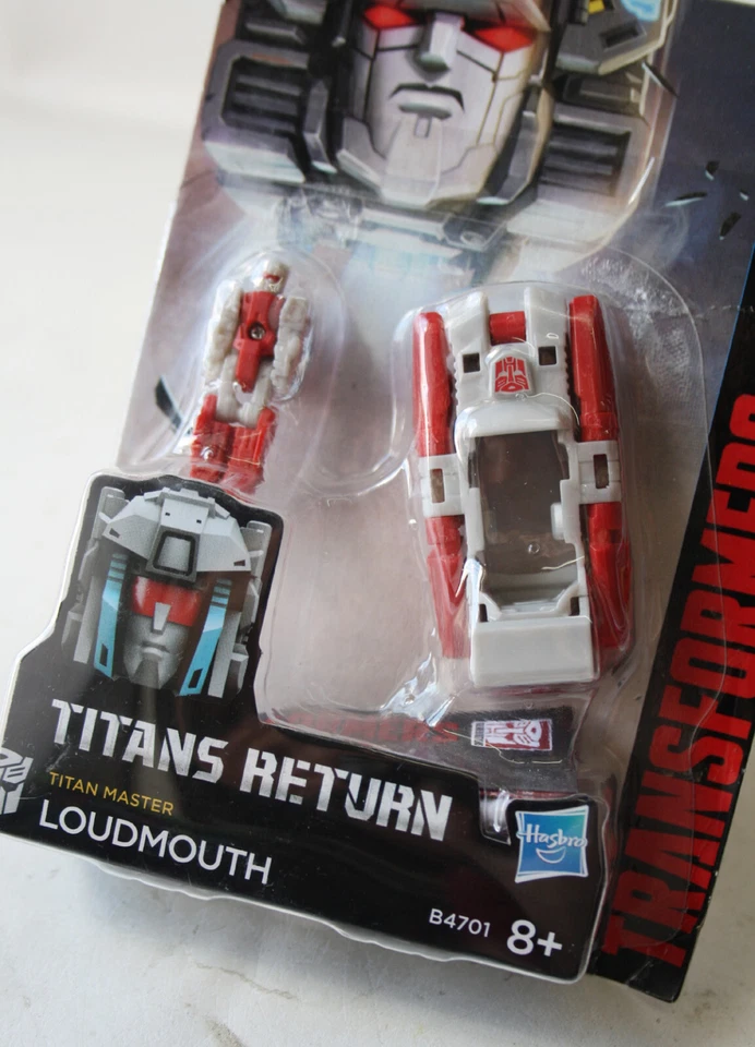TRANSFORMERS GENERATIONS 2015 TITANS RETURN TITAN MASTER LOUDMOUTH HASBRO NEW ! - Image 3 of 4