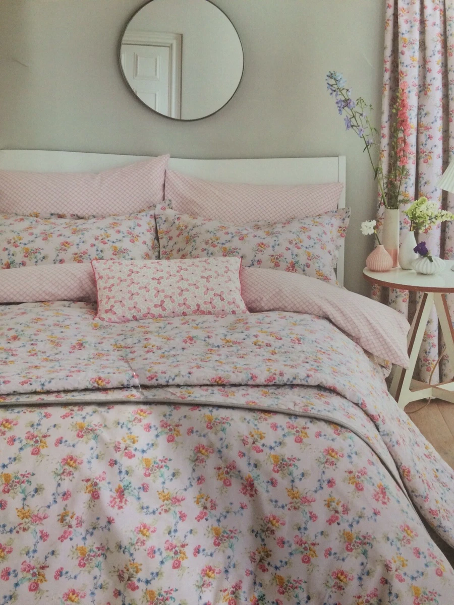 Brand New V A Honeysuckle Trail Quilted Double Bed Throw RRP 120