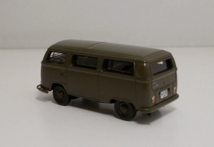 MÄRKLIN 18700 4MFOR Mezzo militare Tedesco VW-Bus "Personenwagen 8 Sitze" - Immagine 2 di 3