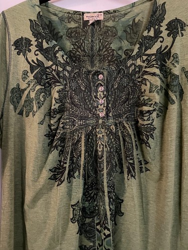 Women's Green Tunic - Picture 2 of 4
