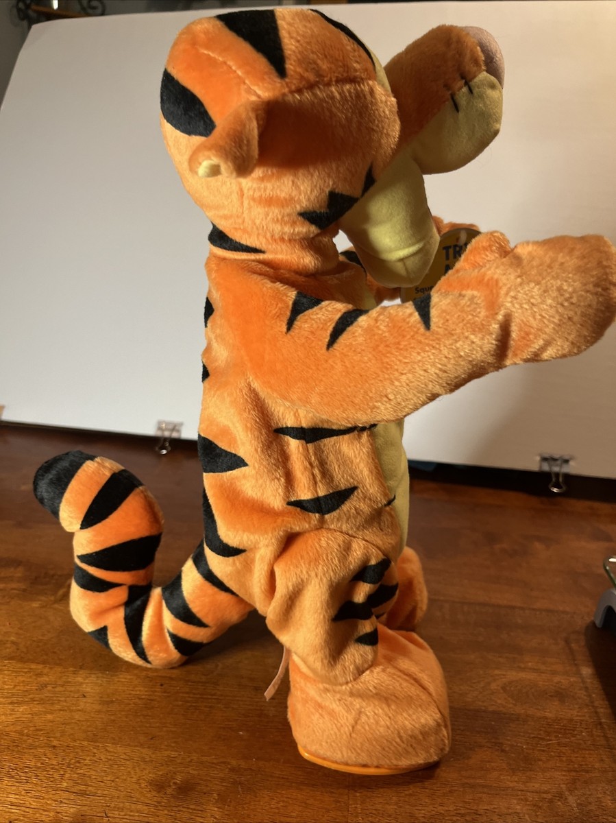 Fisher Price Get Up 'n Bounce Tigger 'Tiggers do Best Bounce