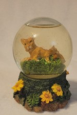 Vintage Momma Lion & Cub Music Snow Globe
