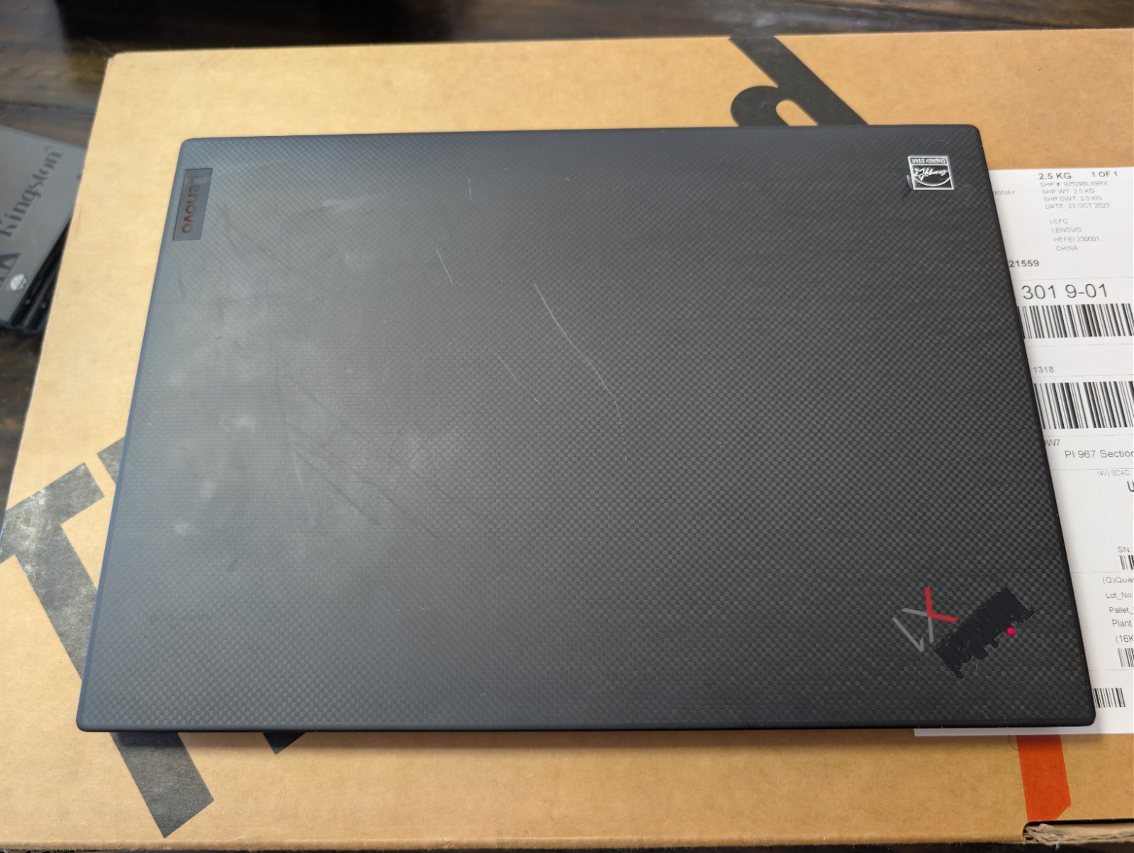 Lenovo ThinkPad X1 Carbon Gen 11, 14-Inch Laptop, with Intel Core i7-1370P, 1 TB SSD (Solid State Drive), Linux