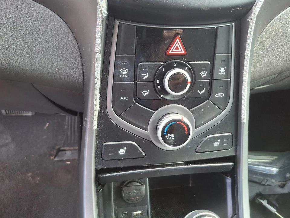 Conjunto de filtro de aire usado se adapta a: Hyundai Elantra 2014 1,8 L SDN Canadá emisiones G Foto 3 de 4