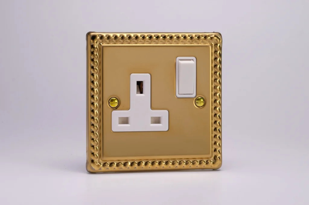 13A Socket Brass 2 Pole Classic Georgian + White Insert Varilight XG4W