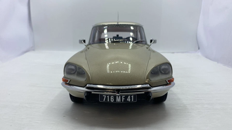  NV121730 Norev Citroen DS 23 Pallas 1973 1/12 - Immagine 2 di 4