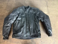 TOURMASTER COASTER SERIES III PADDED BLACK LEATHER MOTORCYCLE JACKET MENS MD 42