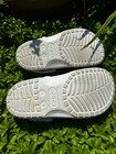 CROCS Blue Pink Yellow Splashed EUC Shoes NATURE GARDEN Buttons Women's Size 6 — photo 8