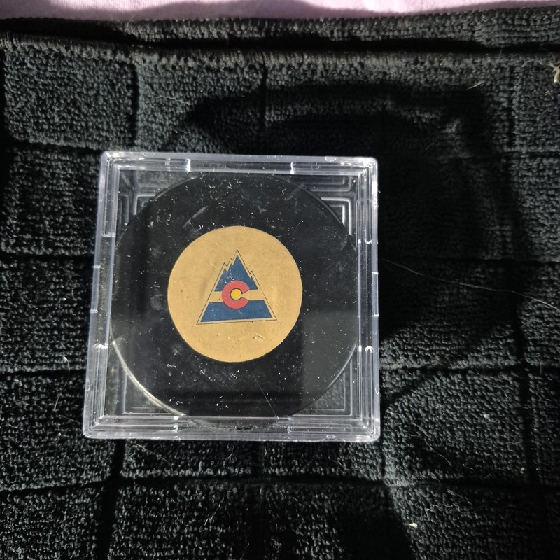VINTAGE VICEROY COLORADO ROCKIES NHL GAME HOCKEY PUCK  CONDITION In Display Box 