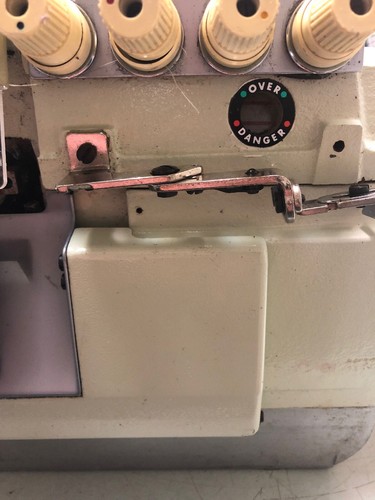 Consew Industrial 4 Thread Surger Serger Model 394B Belt Driven FREE SHIP - Picture 4 of 12