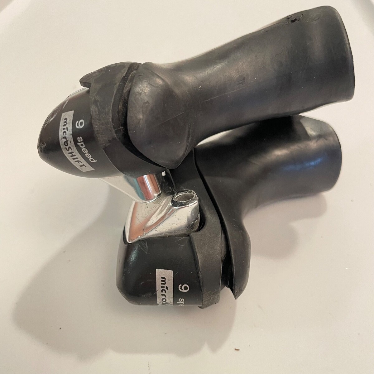 MicroShift R9 Dual Control Shift/Brake Levers Set - 3 x 9 Speed