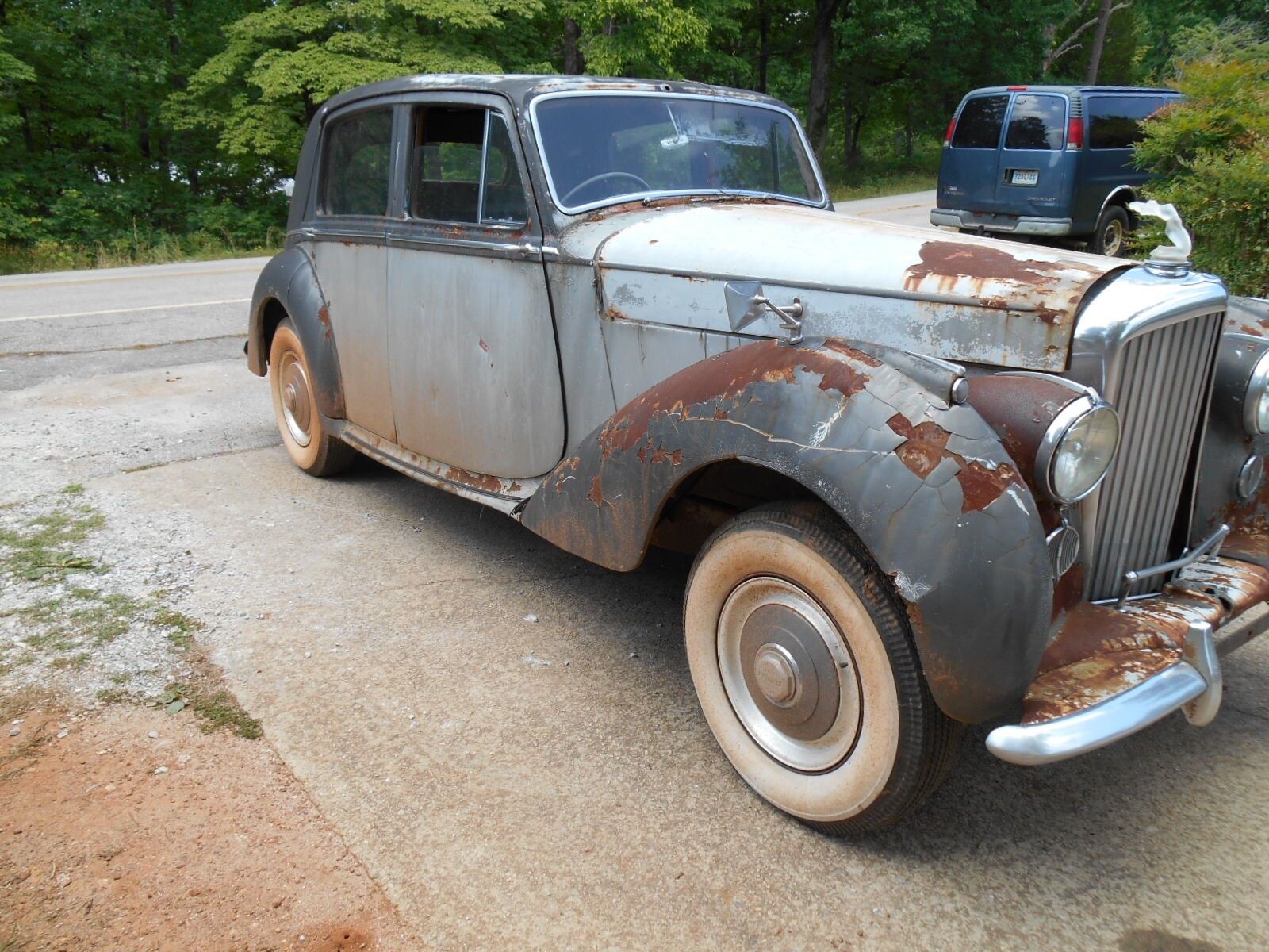 BENTLEY ROLLS ROYCE DAWN WRAITH REGULATOR. LARGEST 1946-1965 INVENTORY ON EARTH